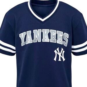 General Merchandise Yankees Pullover MLB Jersey
 Navy Blue White shirt New Large